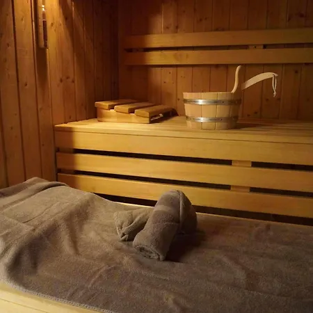 アパート Penthouse De Luenk ドルム・ノイフェルト